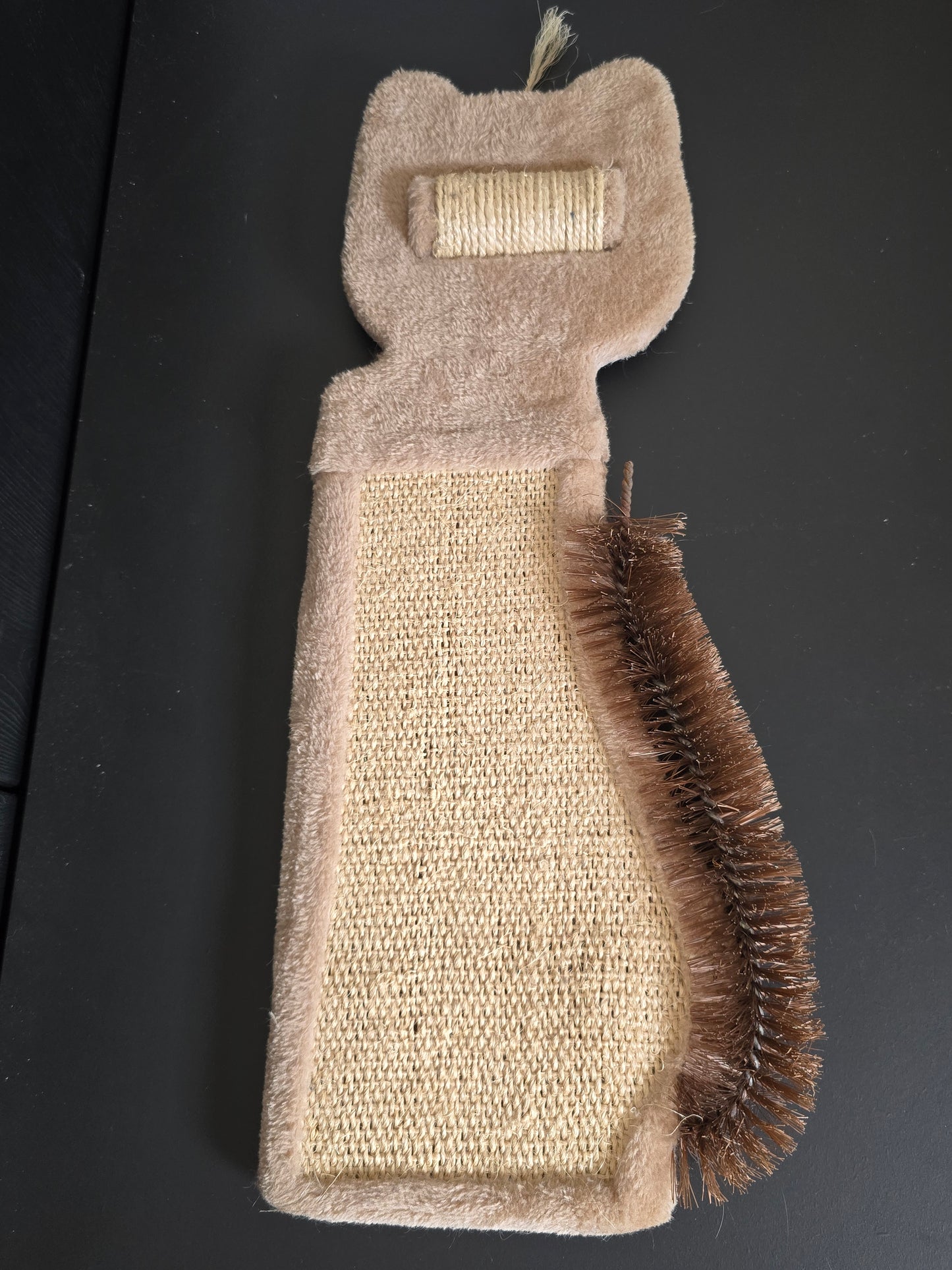 Griffoir et toilettage en forme de chat - occasion